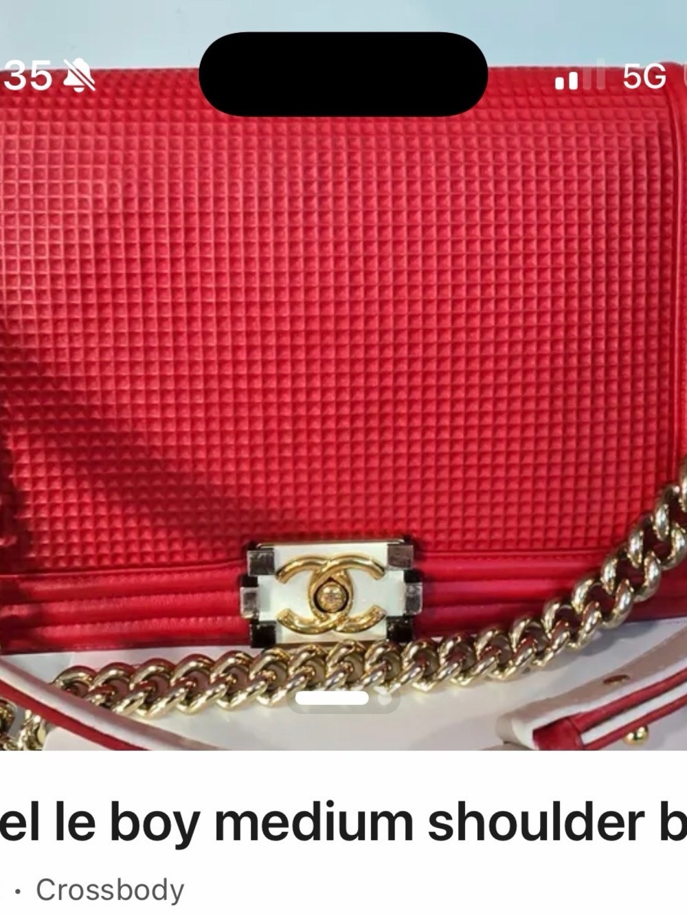CHANEL Red Quilted Shoulder Bag with Gold Chain and Logo Closure